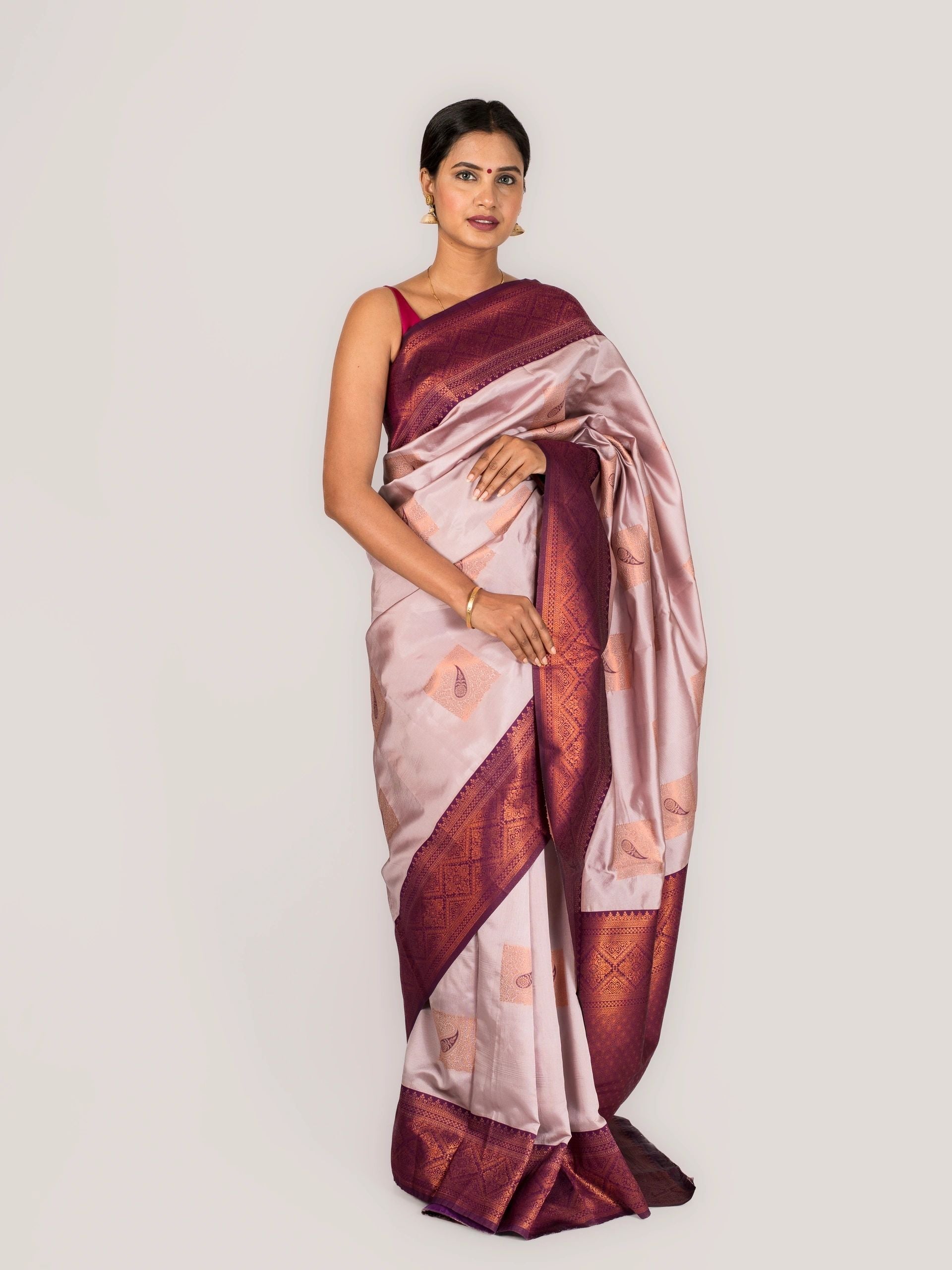 Maduri paisley Silk Saree