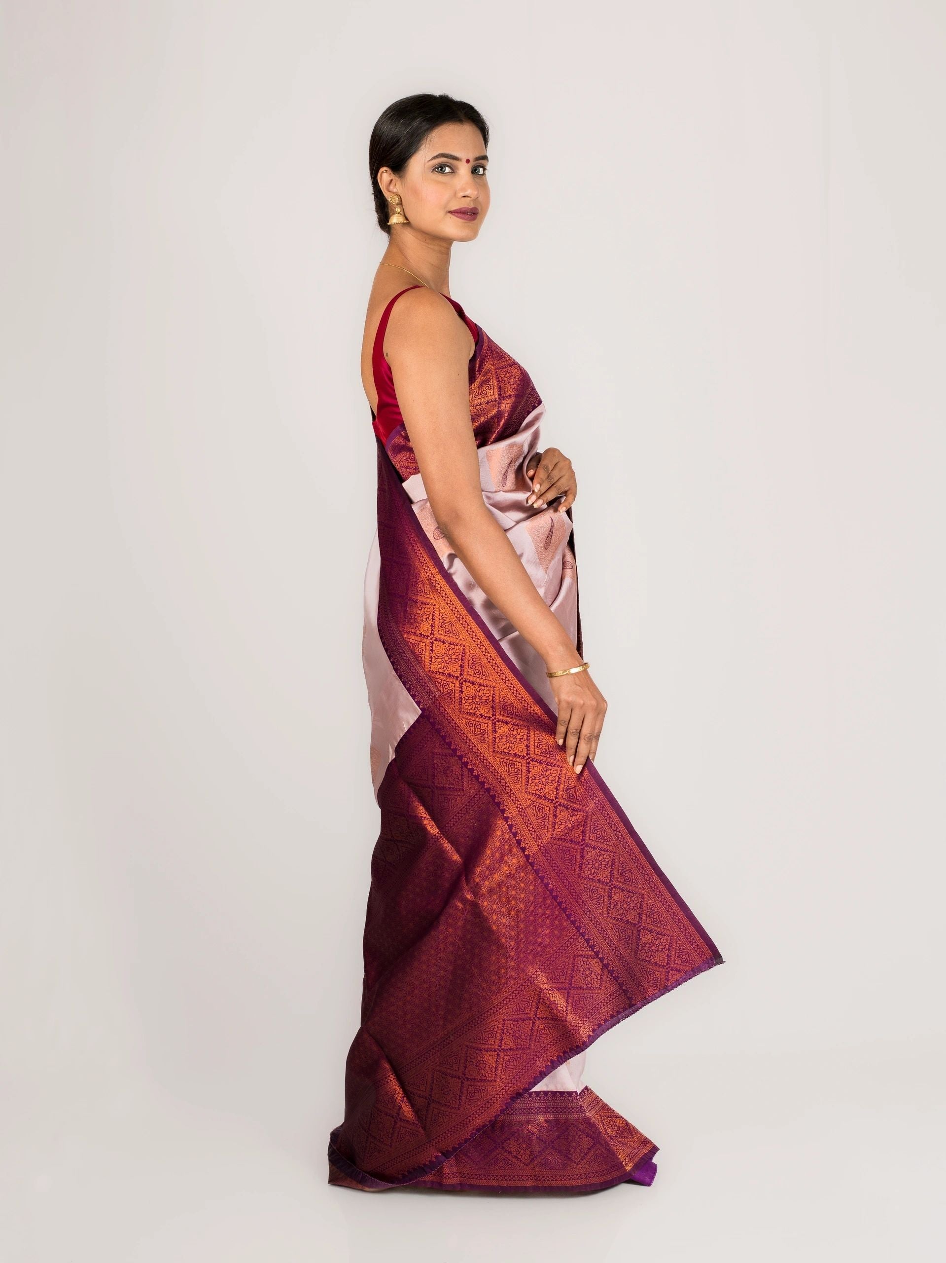 Maduri paisley Silk Saree