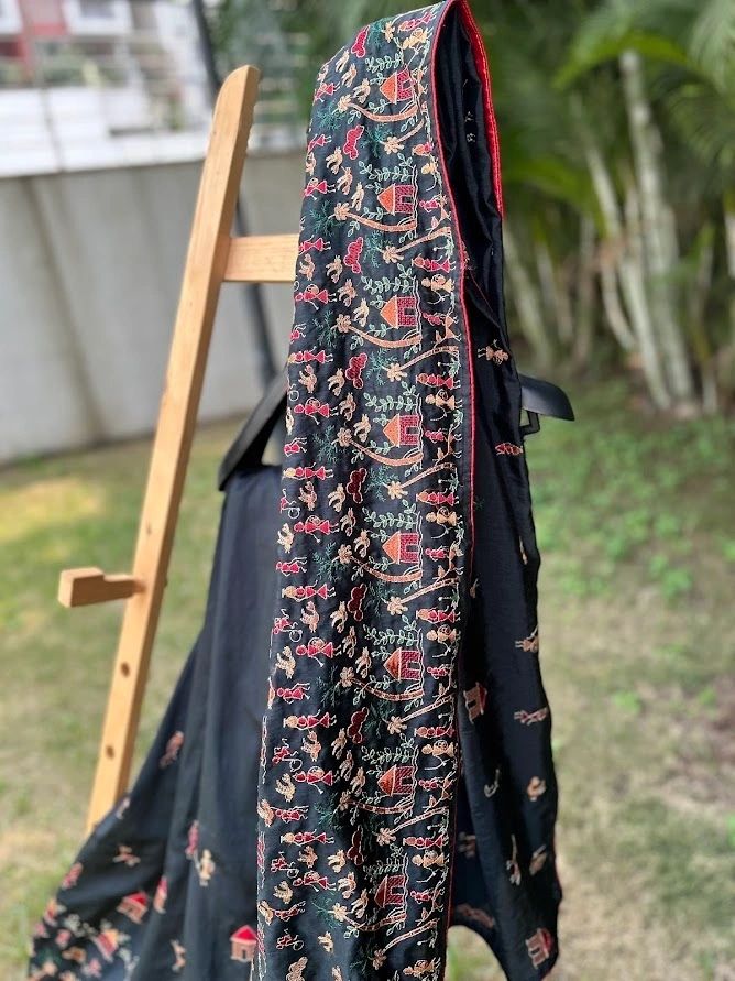 A Black Warli Art Thread Work Cotton Silk Saree