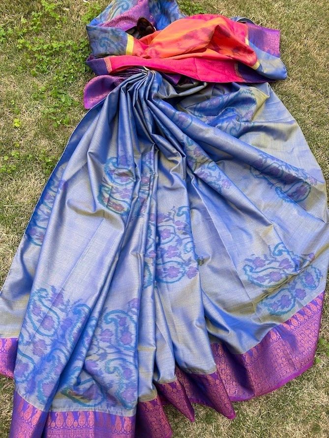 A dual shade purple & blue saree