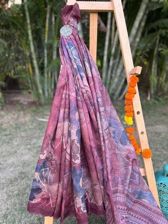 A brown geometric design cotton saree