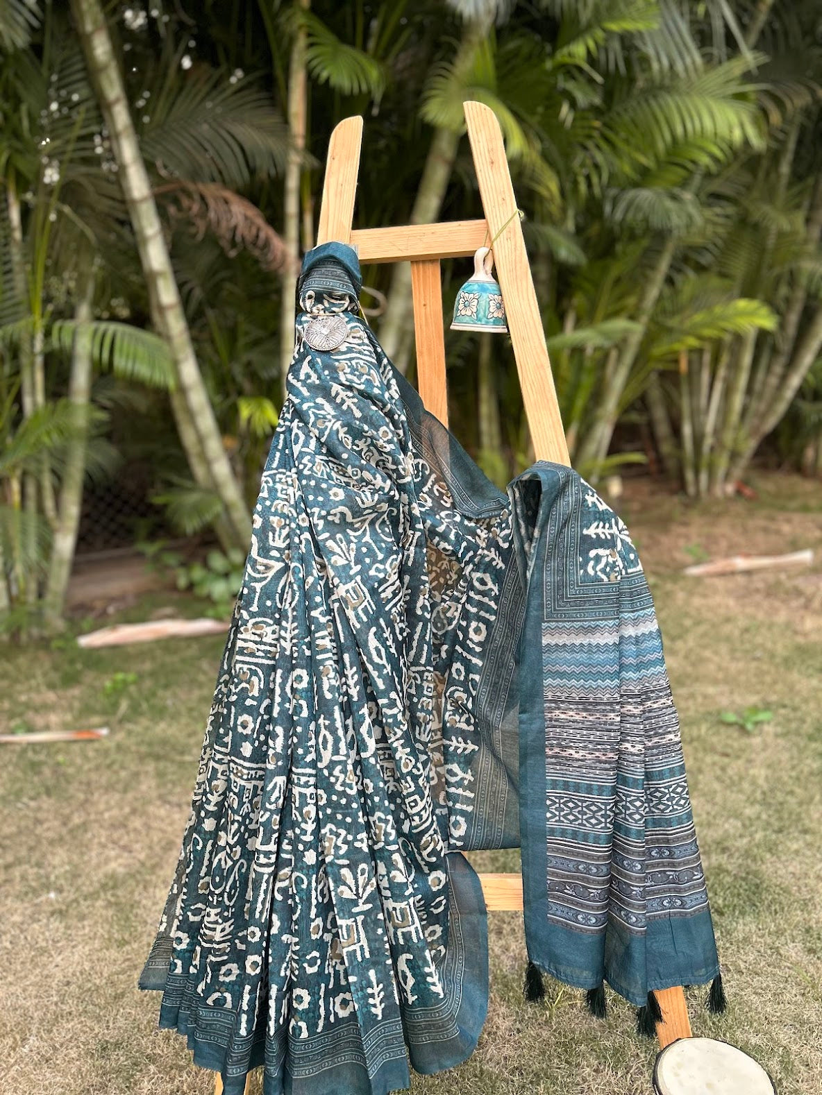 Teal abstract print cotton saree